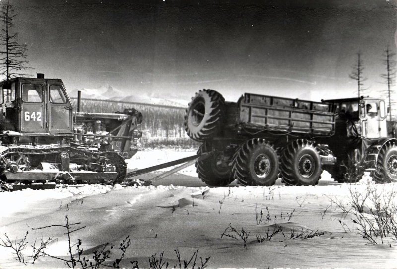 К 700 трехосный