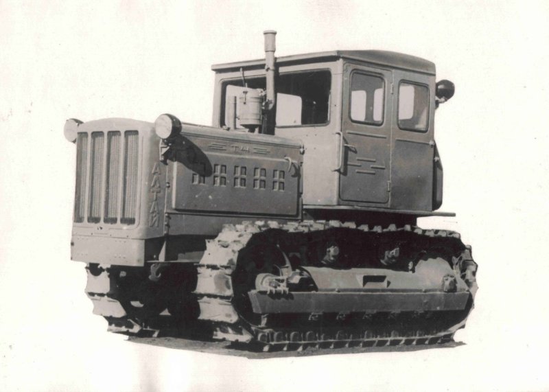 Алтаец трактор т-4