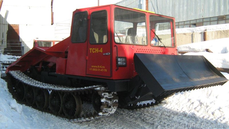 Гусеничный трактор ТСН-4