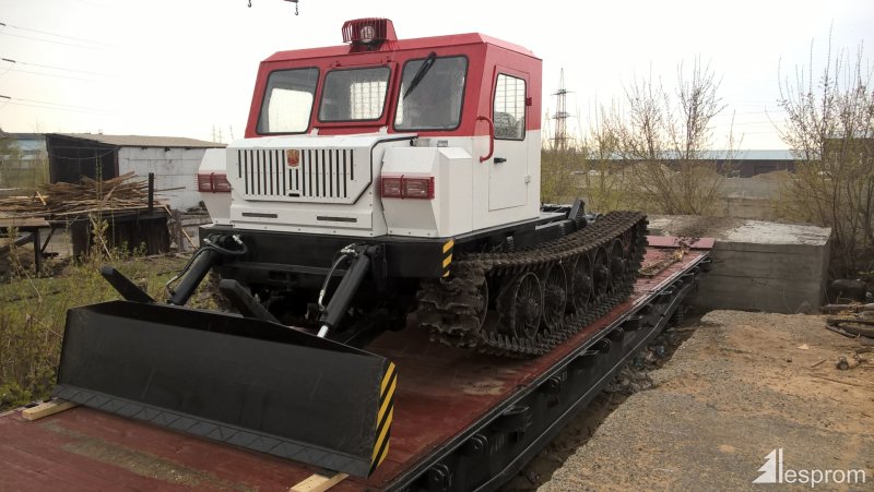 Трелевочный трактор ТТ-4-02