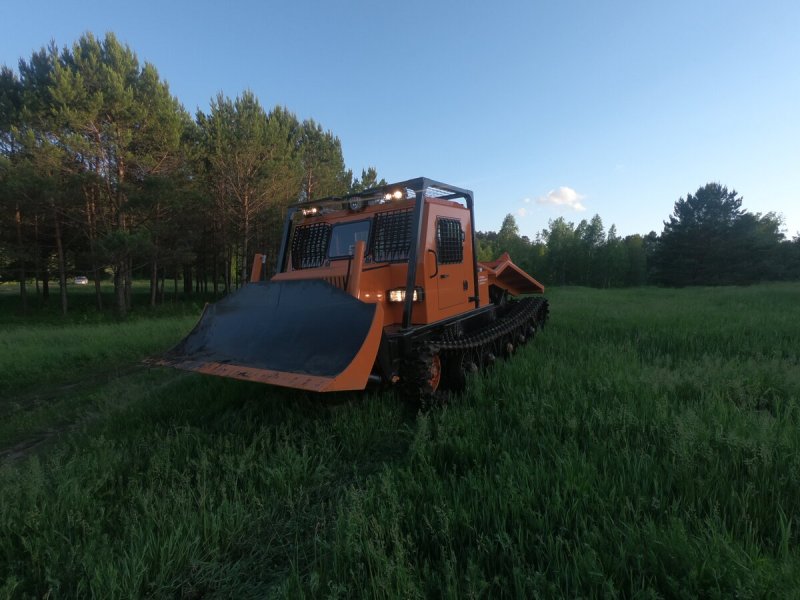 АТЗ трактор гусеничный трелевочный
