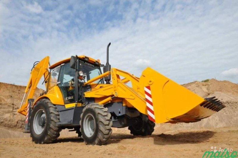 Экскаватор-погрузчик ЧЛМЗ-310