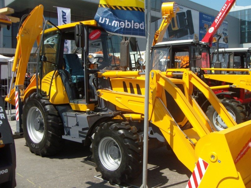 ДЭМ 310 экскаватор