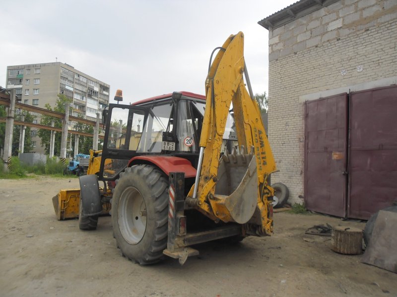 ДЭМ 114 экскаватор погрузчик