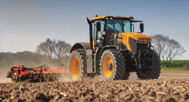 JCB Fastrac 8330