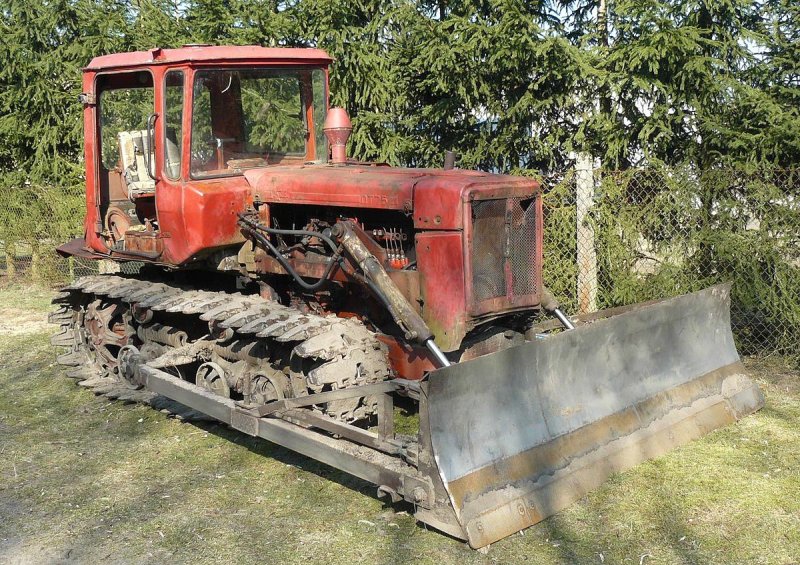 ДТ 75 v8
