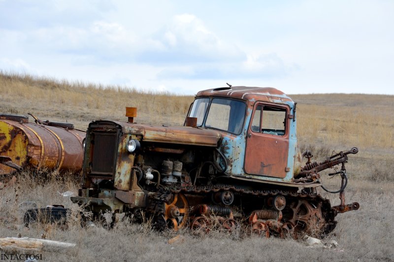 ДТ-75 трактор