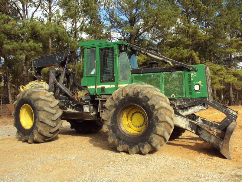 John Deere 848
