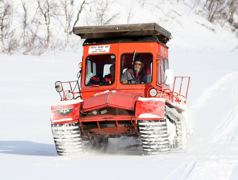 LMC 1200 snowcat