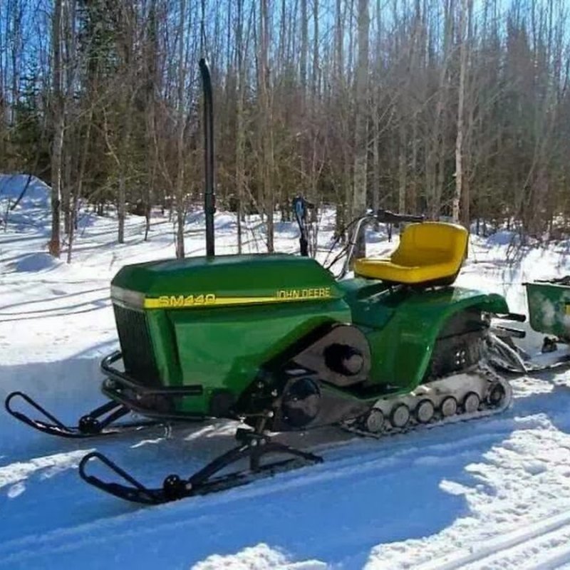 John Deere SM 440 снегоход