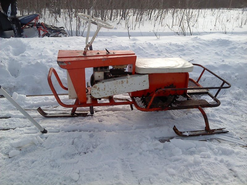 Старинные снегоходы