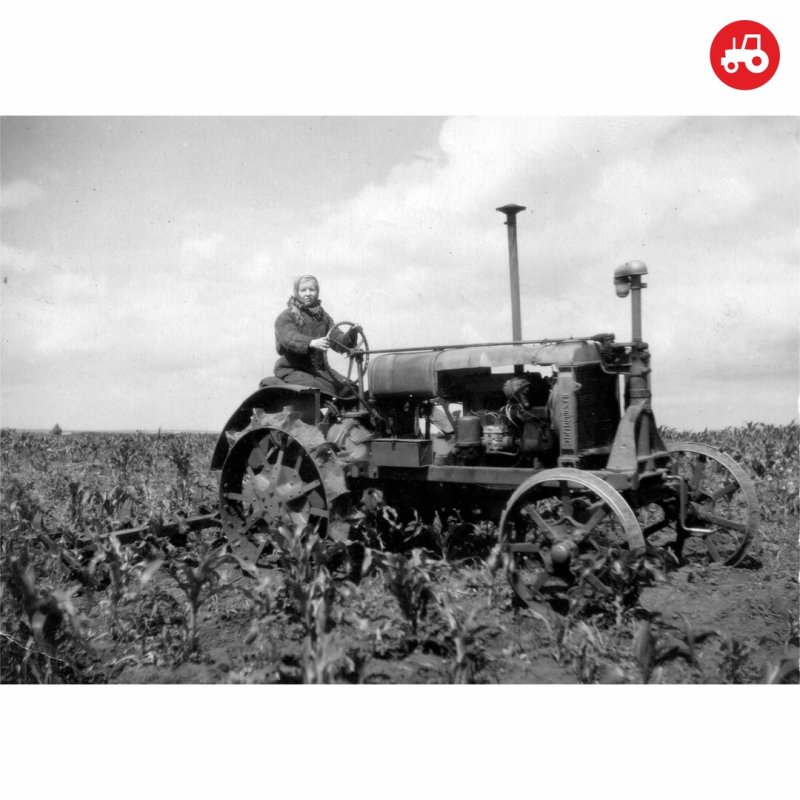 Трактористка 1930