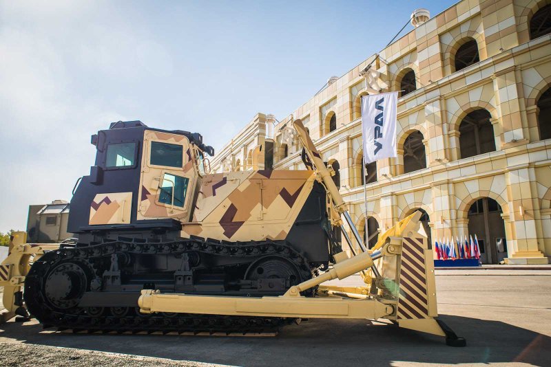 Бронированный бульдозер УВЗ б10м2с