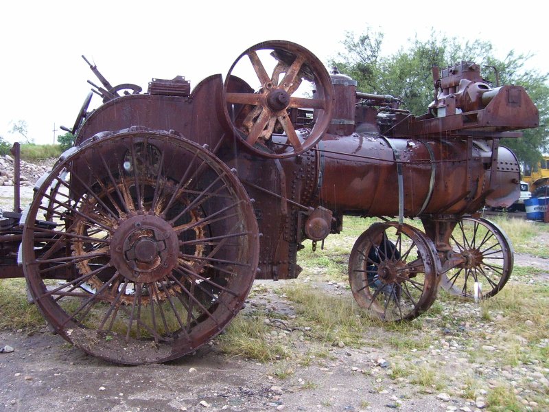 Старинные трактора