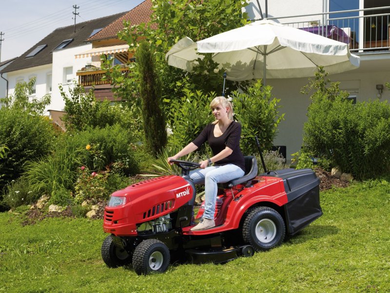 Садовый трактор MTD Smart RC 125