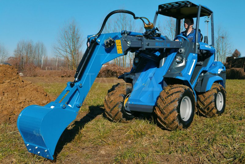 Мини экскаватор MULTIONE