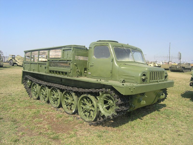 Гусеничный тягач АТС-59г
