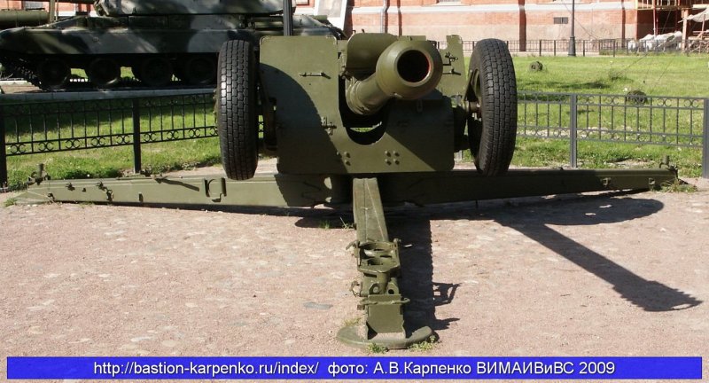 Гаубица д-30 в Санкт Петербурге