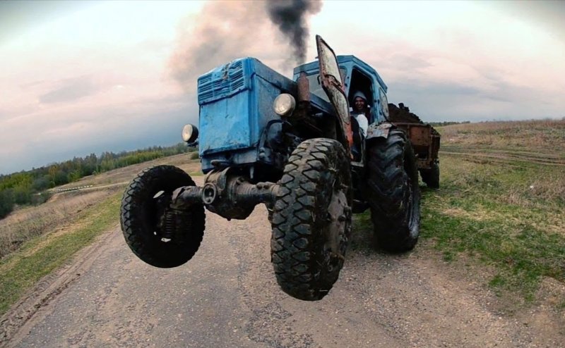 Трактор на дыбах