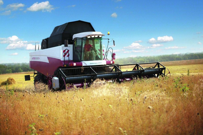 Комбайн Акрос 595