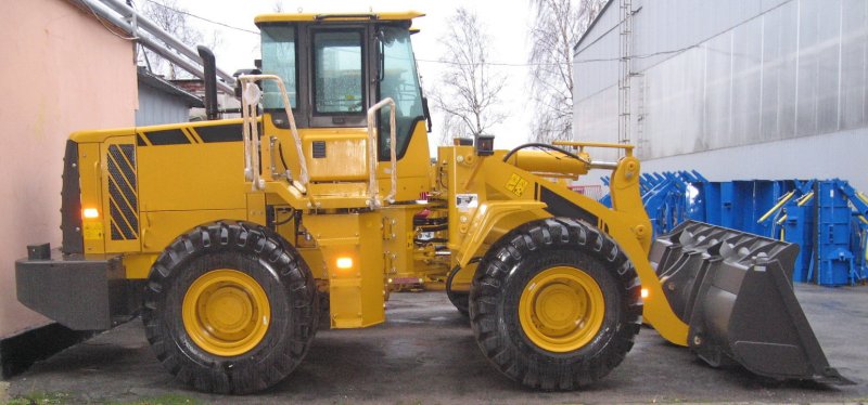 Фронтальный погрузчик МДСУ 3500