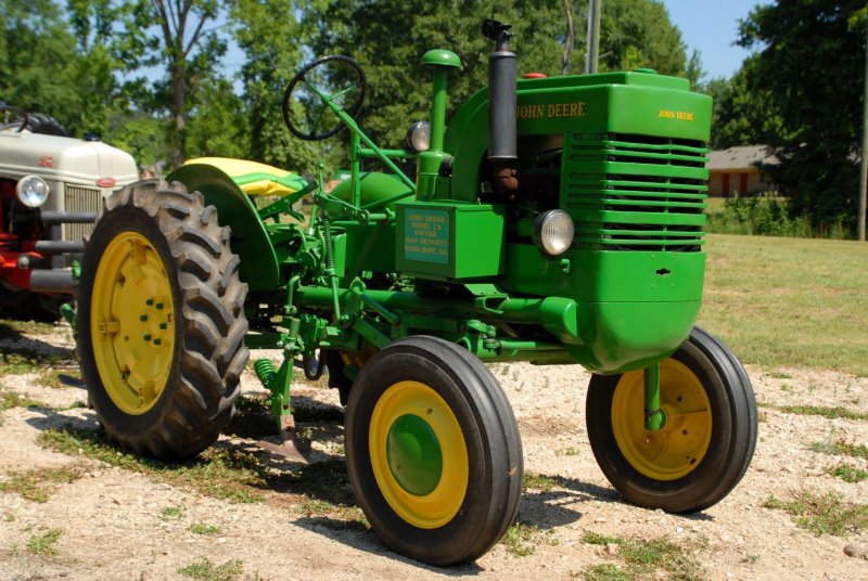 Трактор зеленый Farm 5000 tractor