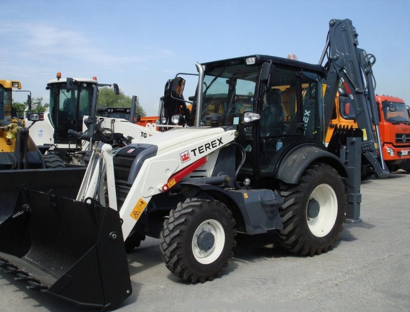 RM-Terex-TLB 825-RM