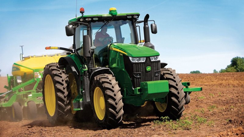 John Deere 7r