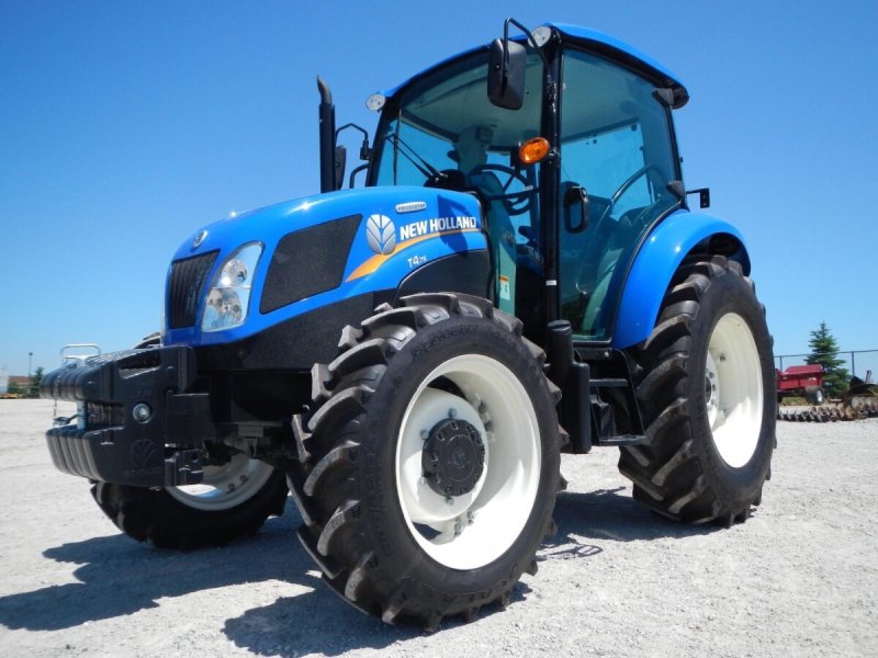 New Holland трактор 130 л