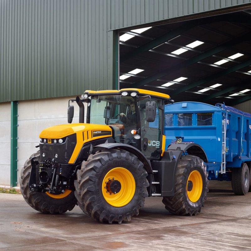 JCB Fastrac 4220