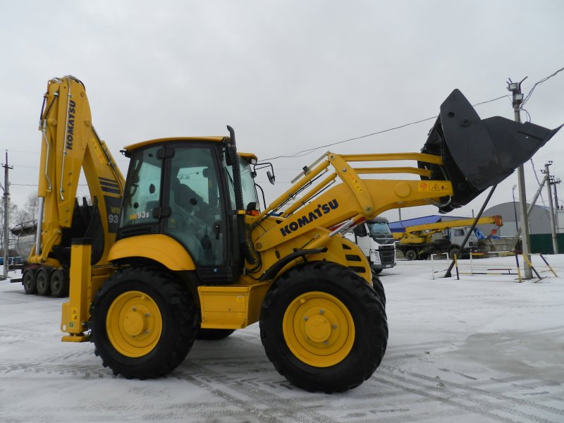 Komatsu wb93s-5eo