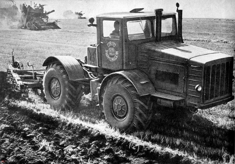 Кировец к 700