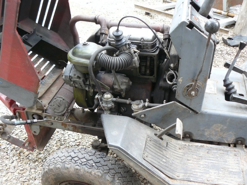 Трактор малогабаритный КМЗ 0124