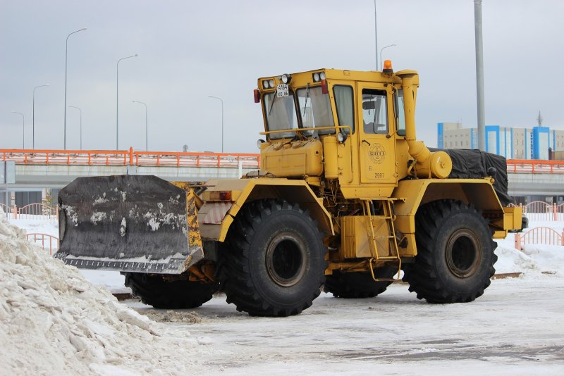Кировец к-703м