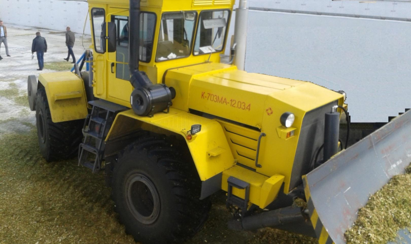 Кировец к-703ма