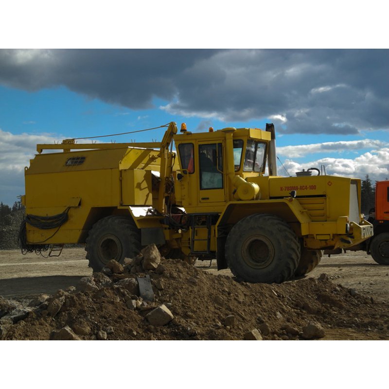 Агрегат сварочный Кировец к-703м-ас8-200