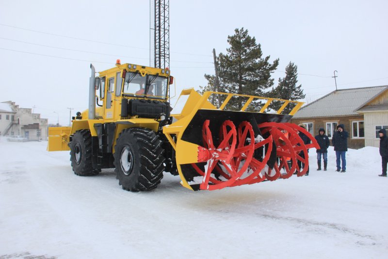 Кировец к-703ма-ОС
