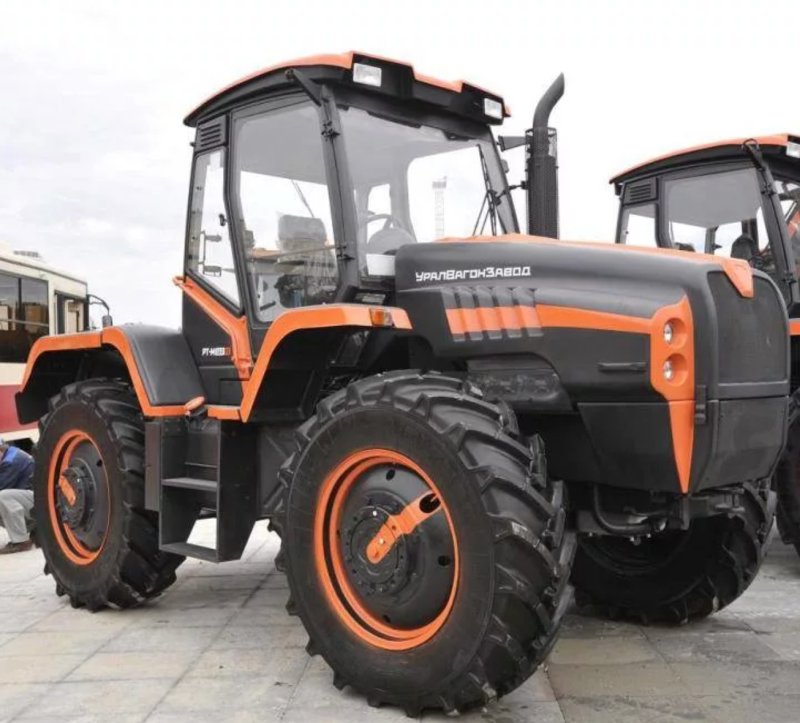 Трактор Уралвагонзавод РТМ-160