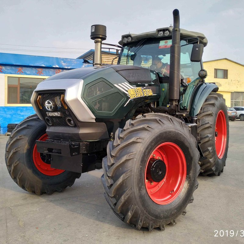 Taihong tractor 30 HP 4 WD
