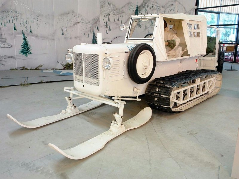 Snow tractor Armoured snowmobile MK.I