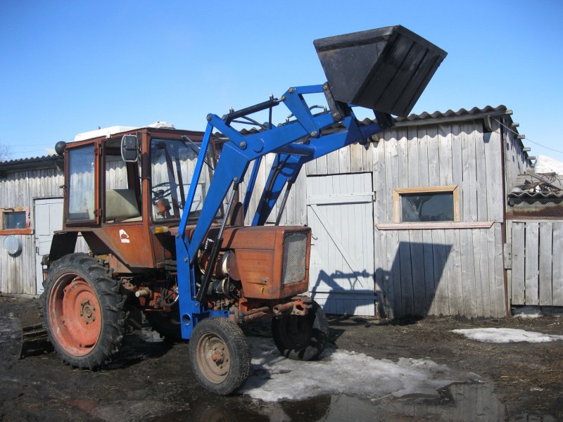 Погрузчик кун на трактор т-25
