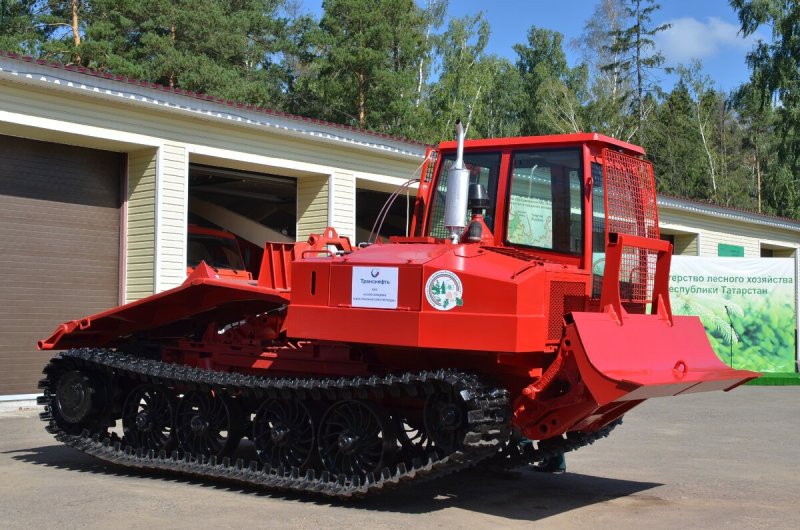 Трактор Онежец 320