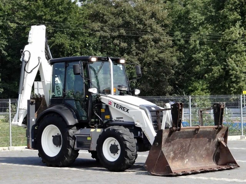 Экскаватор-погрузчик Terex 860