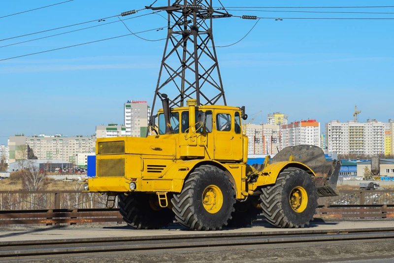 К701 Кировец трактор