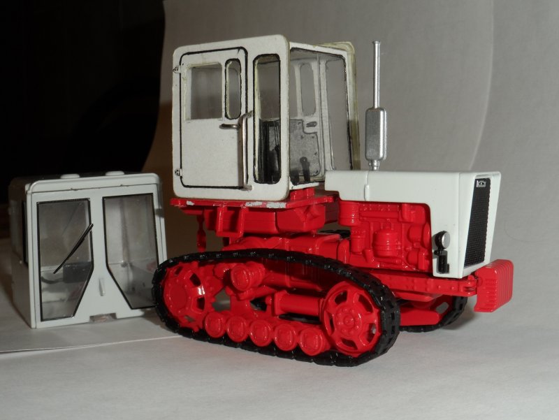 Т-70 КТЗ трактор моделька