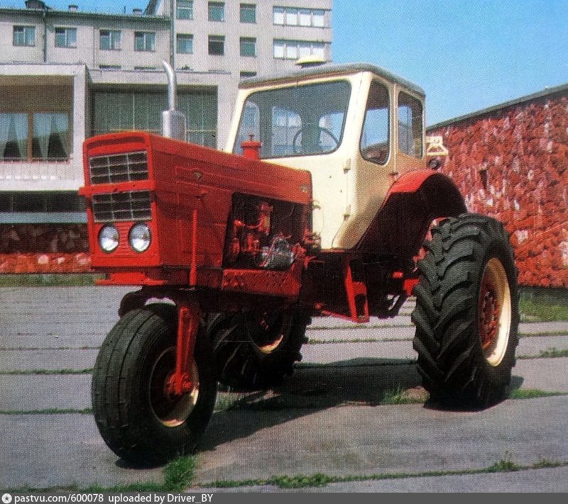 Советский трактор МТЗ 50