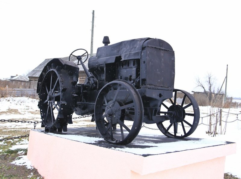 ХТЗ 15 30 трактор