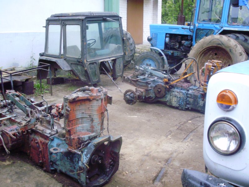 Трактор МТЗ 80 разобранный