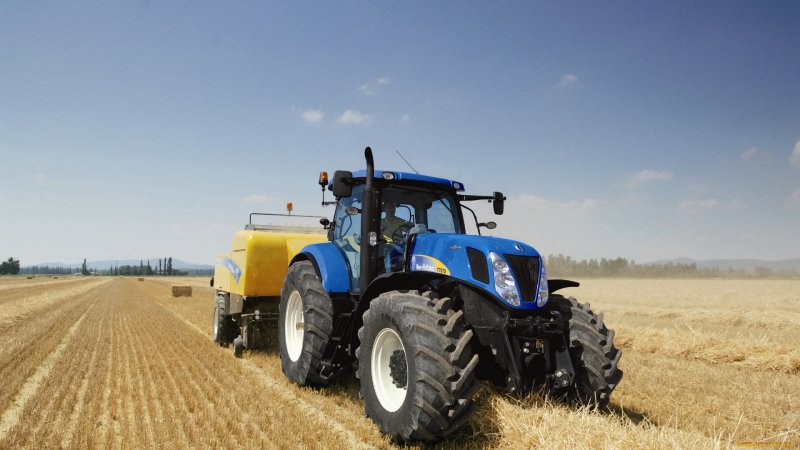 Трактор New Holland