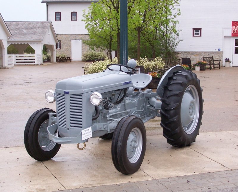 Ford-Ferguson 9n